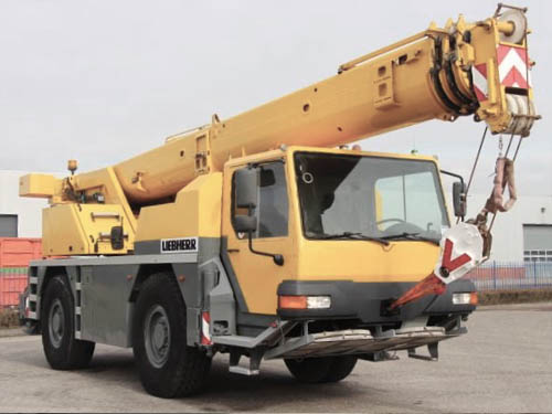 Liebherr LTM 1025